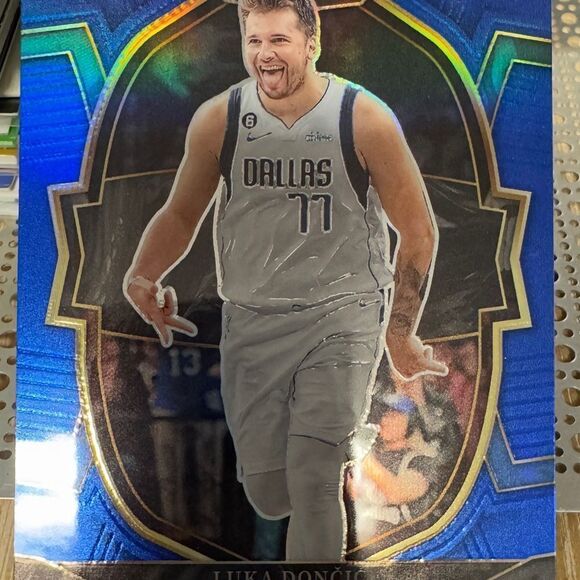 2022-23 Select Retail Silver Luka Doncic # 51 Mint Condition - Picture 3 of 3